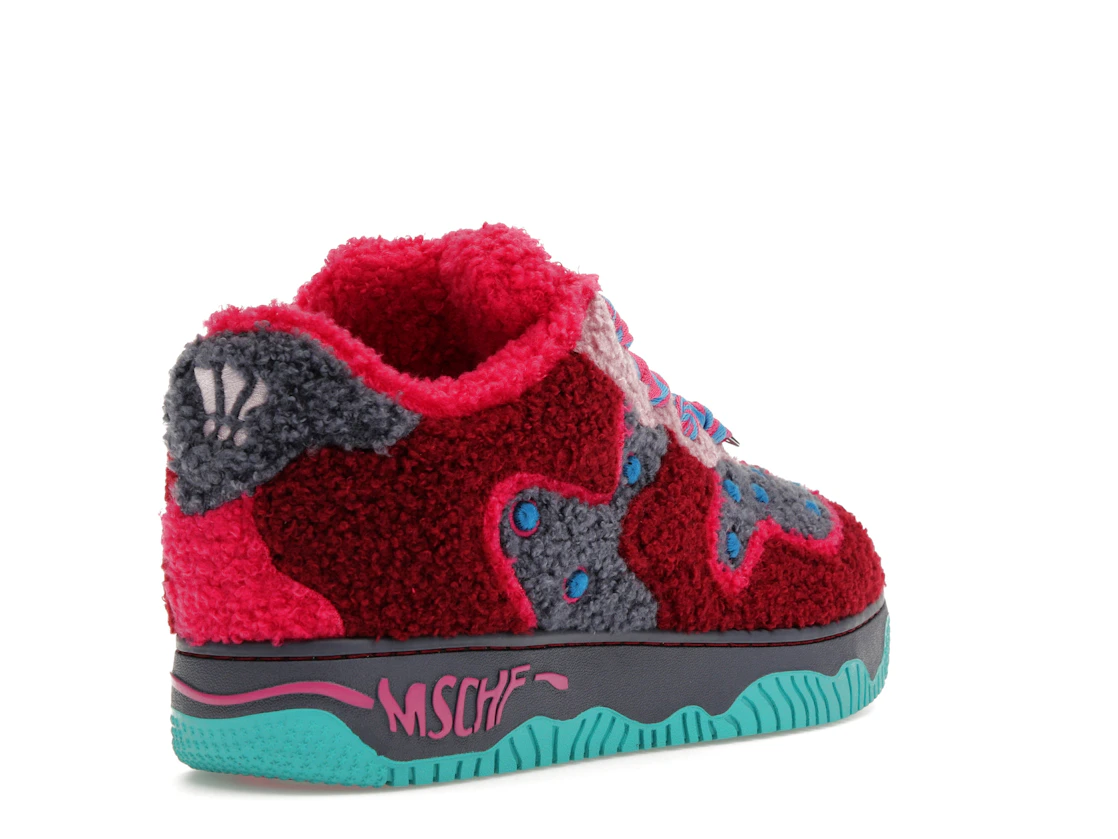 Vue 32 de MSCHF Super Normal 2 Kid Cudi Insano