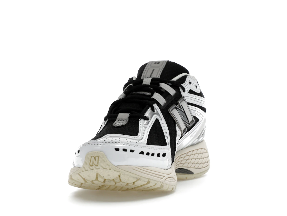 Vue 12 de New Balance 1906R White Black Metallic