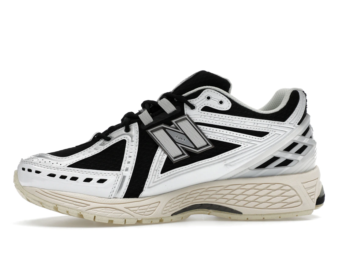 Vue 18 de New Balance 1906R White Black Metallic