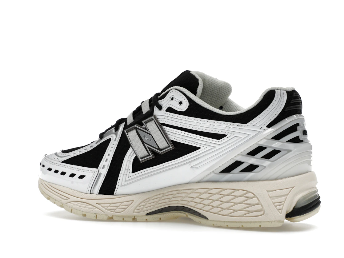 Vue 22 de New Balance 1906R White Black Metallic