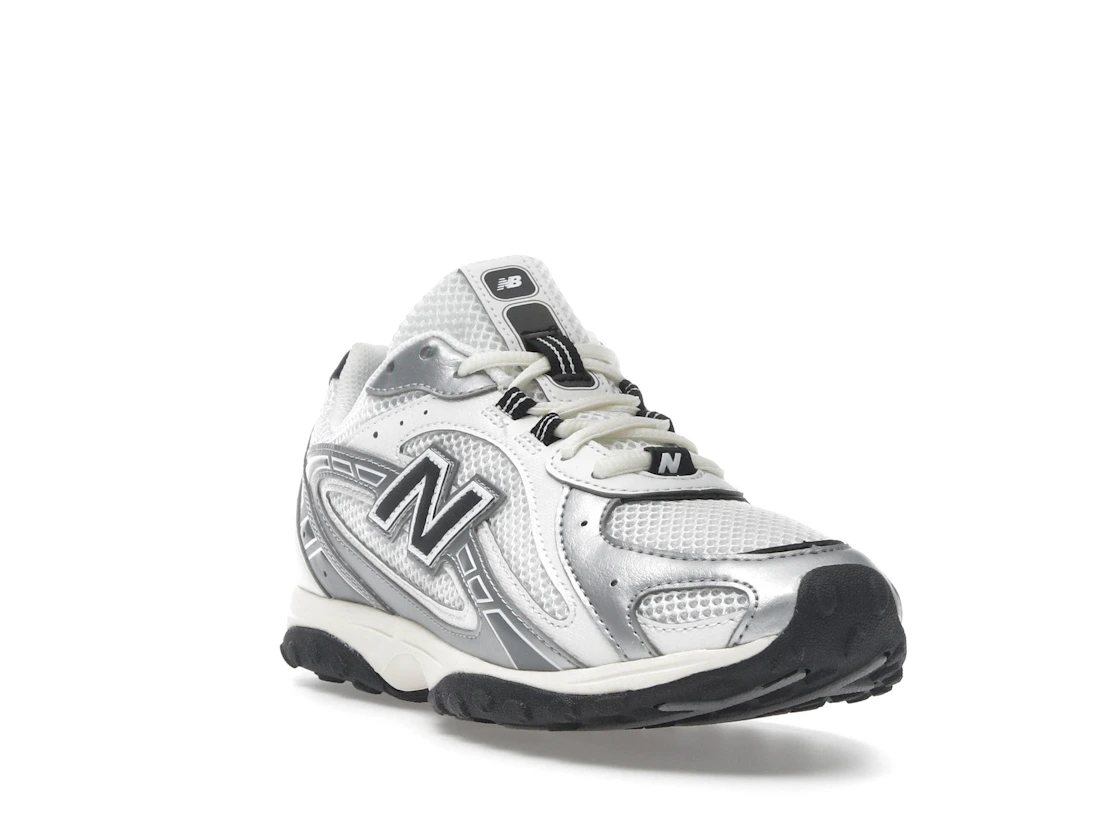 Vue 7 de New Balance 204L Silver Metallic Black