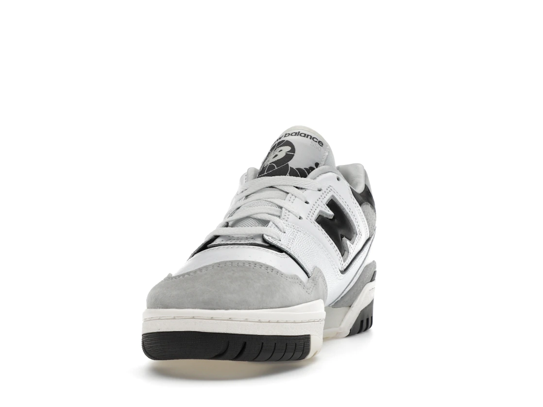 Vue 12 de New Balance 550 Grey White Black