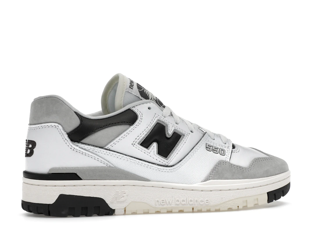 Vue 35 de New Balance 550 Grey White Black