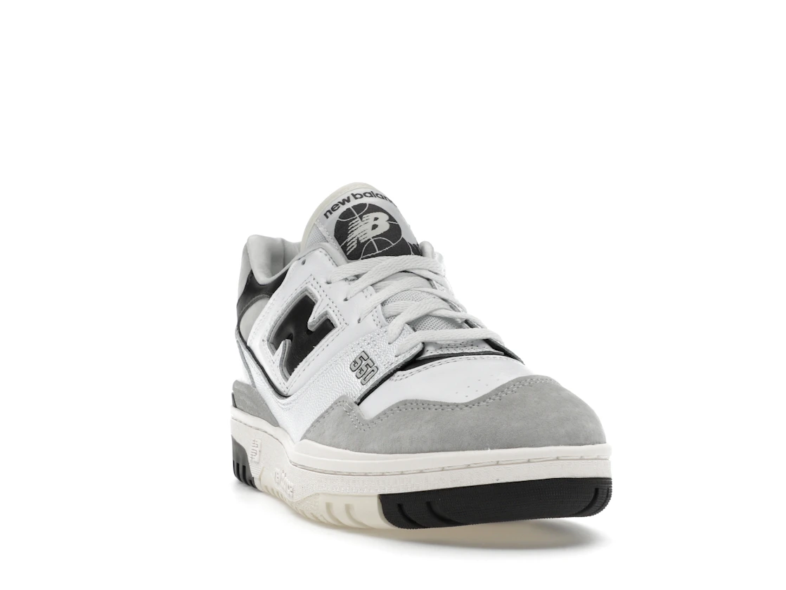 Vue 8 de New Balance 550 Grey White Black