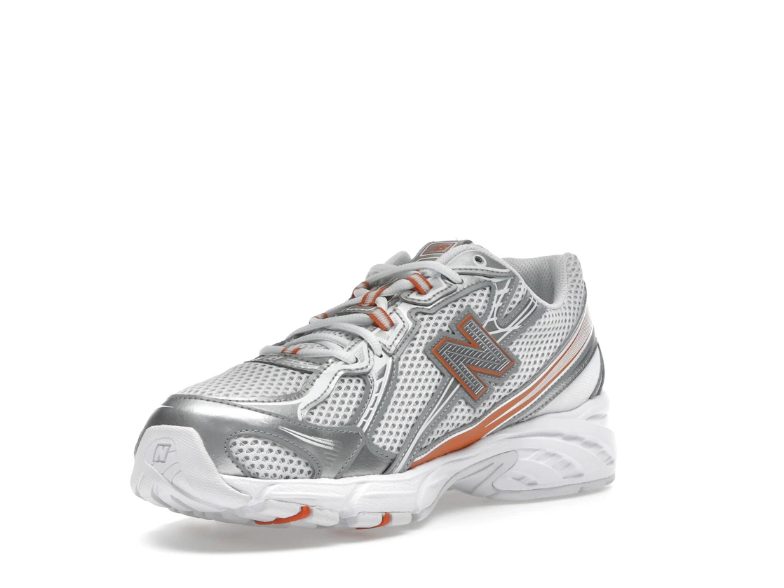 Vue 14 de New Balance 740v2 Classic Orange