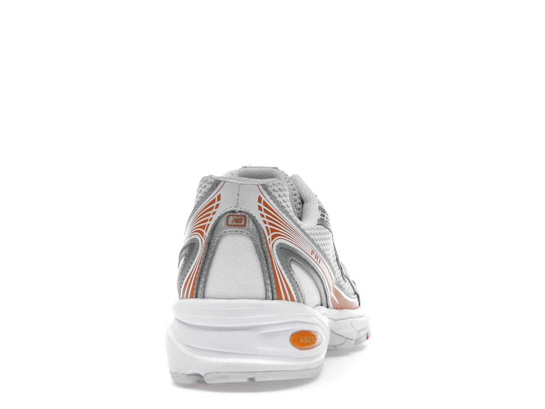 Vue 29 de New Balance 740v2 Classic Orange
