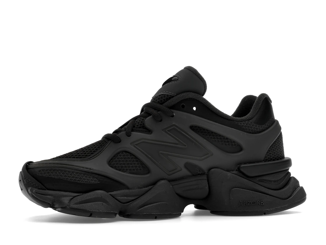 Vue 17 de New Balance 9060 X Black Cement