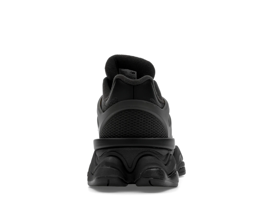 Vue 28 de New Balance 9060 X Black Cement