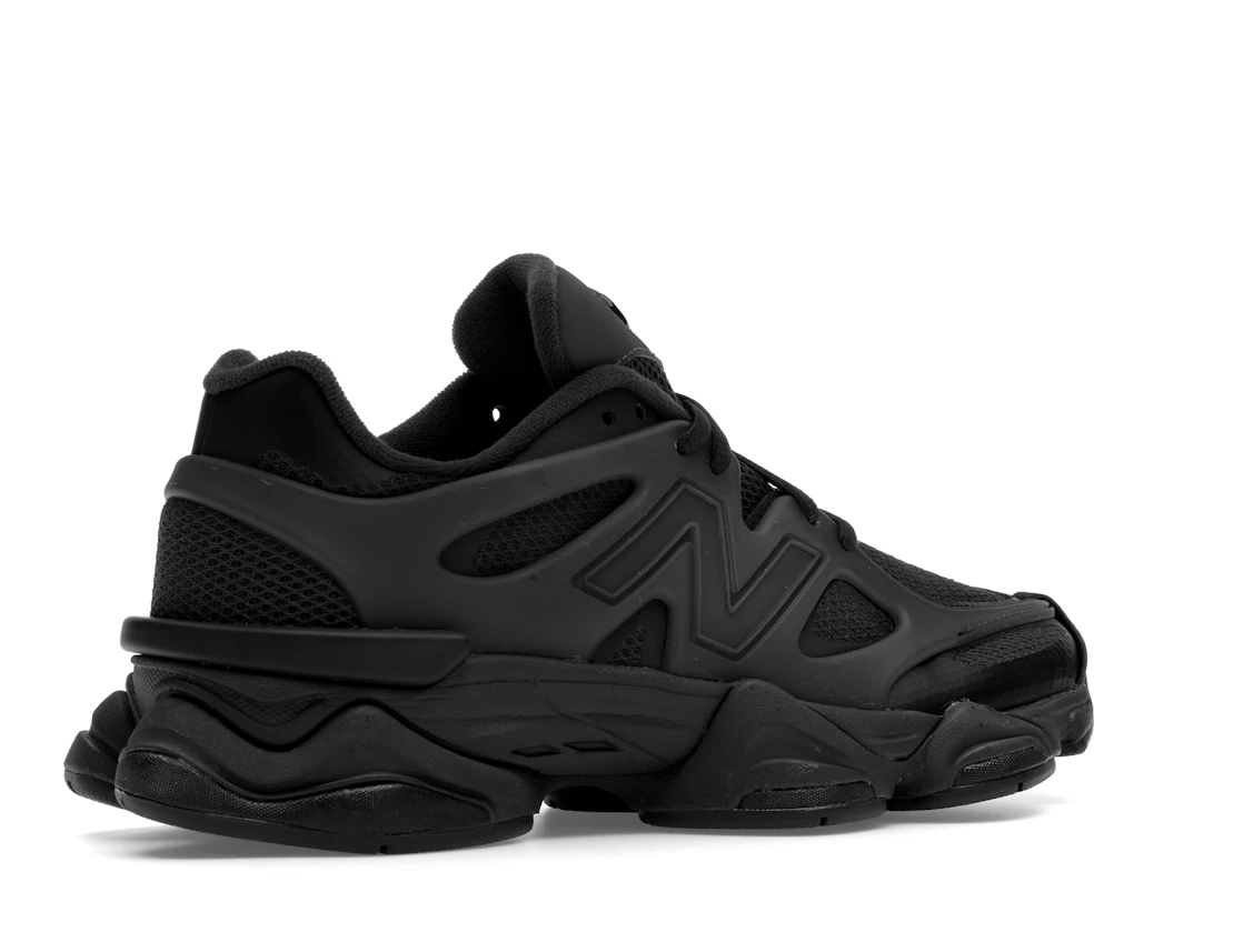 Vue 34 de New Balance 9060 X Black Cement