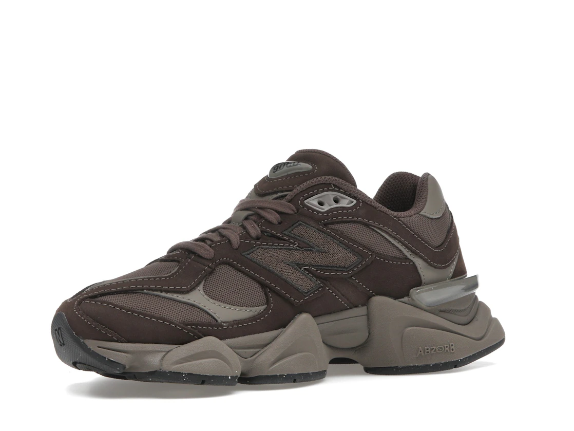 Vue 16 de New Balance 9060 Mono Cortado