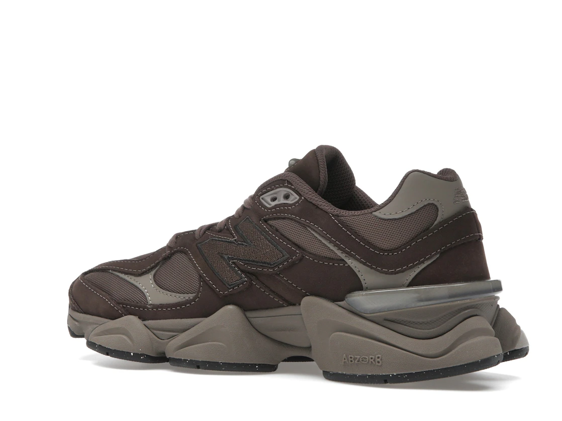 Vue 22 de New Balance 9060 Mono Cortado