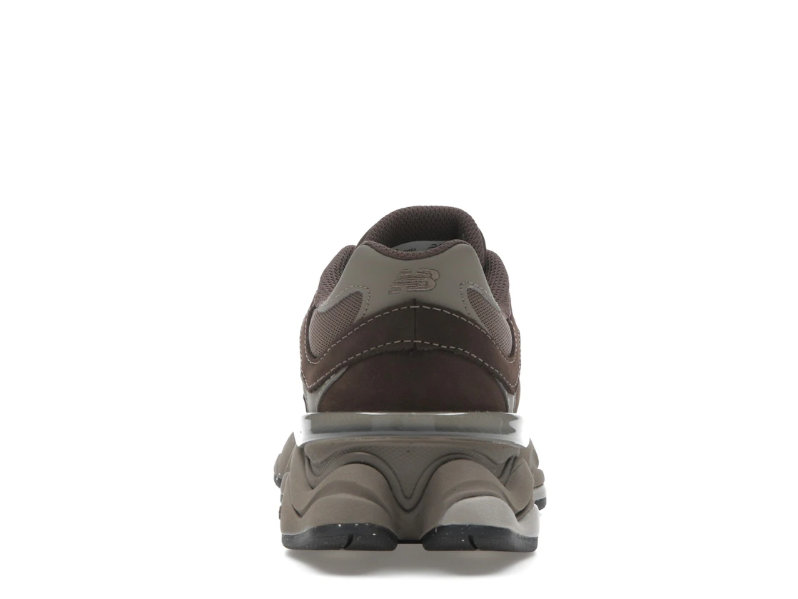 Vue 28 de New Balance 9060 Mono Cortado