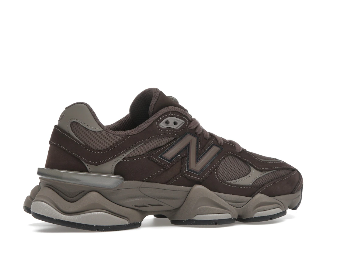 Vue 35 de New Balance 9060 Mono Cortado