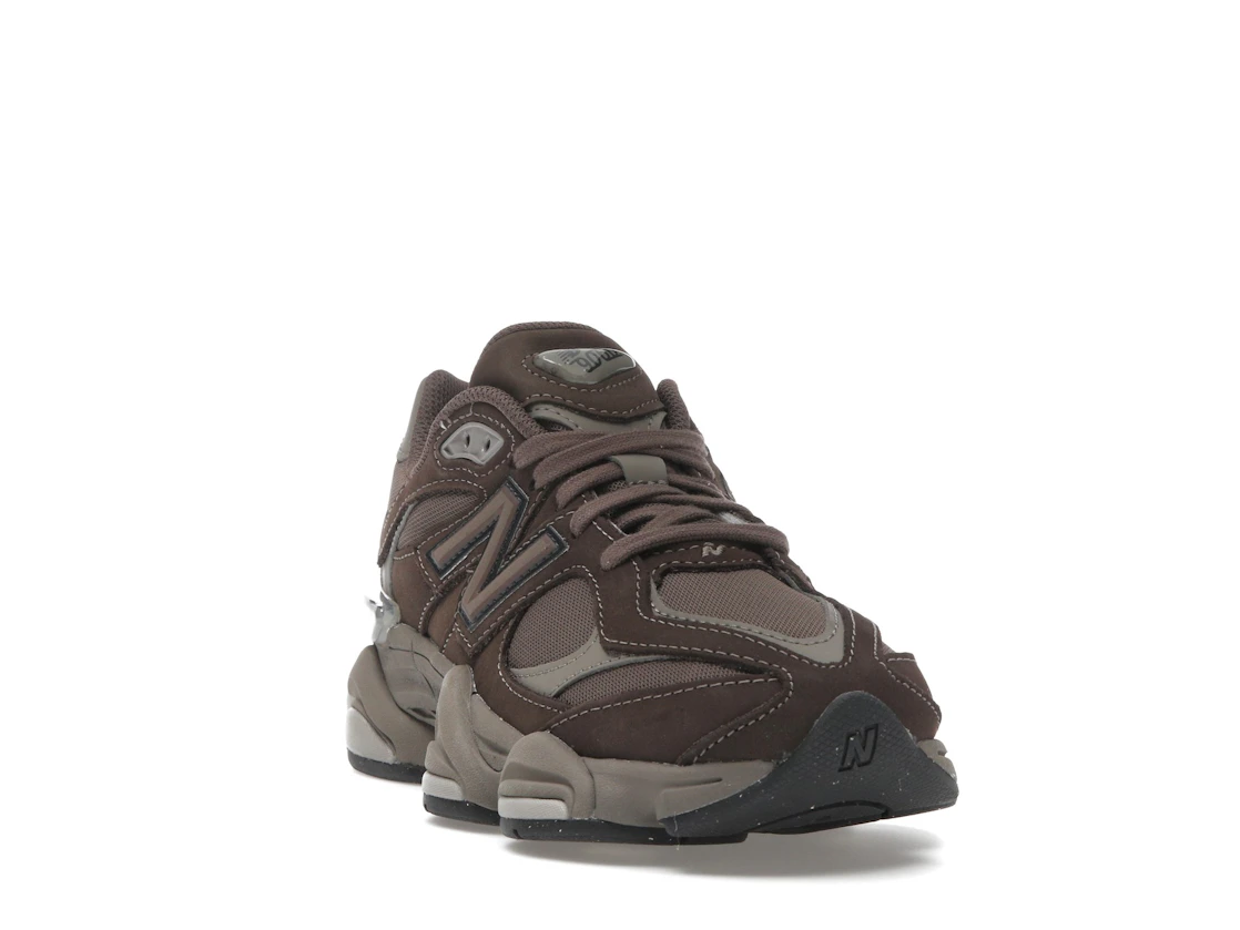 Vue 8 de New Balance 9060 Mono Cortado
