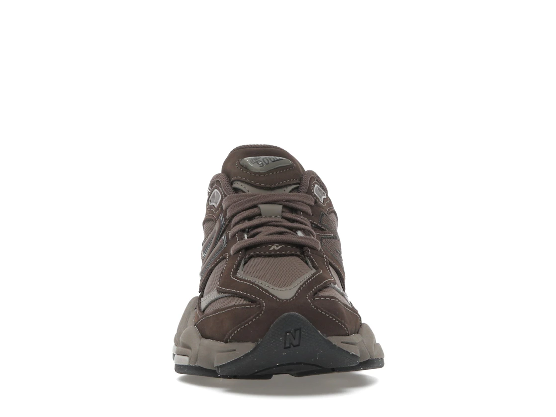 Vue 10 de New Balance 9060 Mono Cortado
