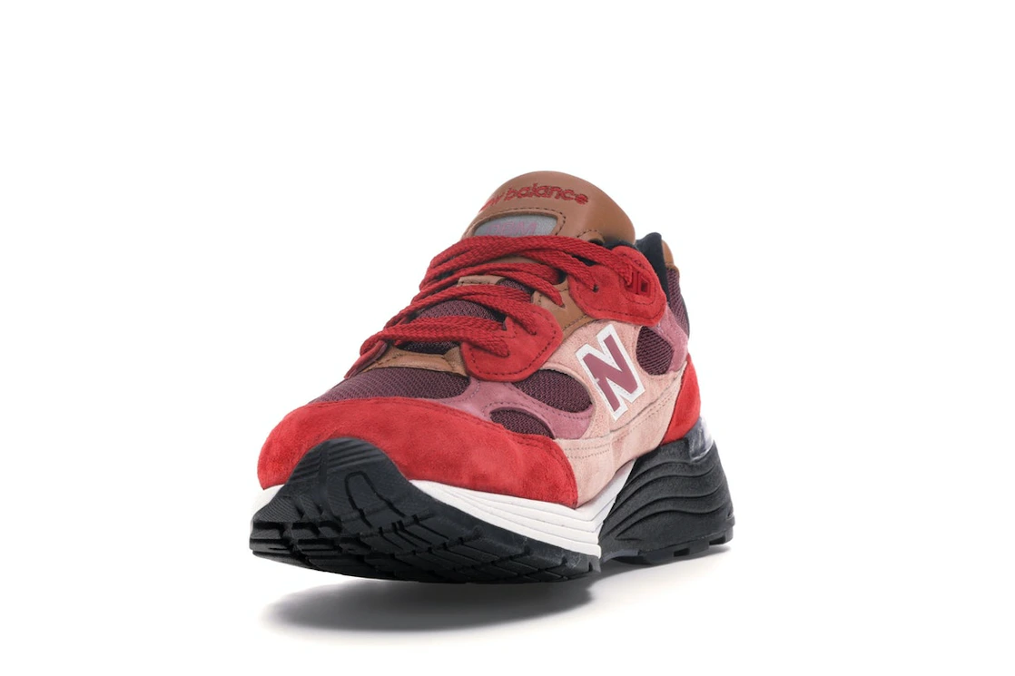 Vue 12 de New Balance 992 Joe Freshgoods No Emotions Are Emotions