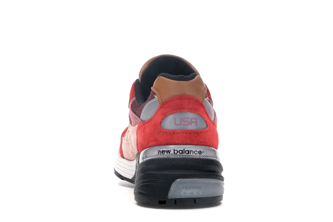 Vue 27 de New Balance 992 Joe Freshgoods No Emotions Are Emotions