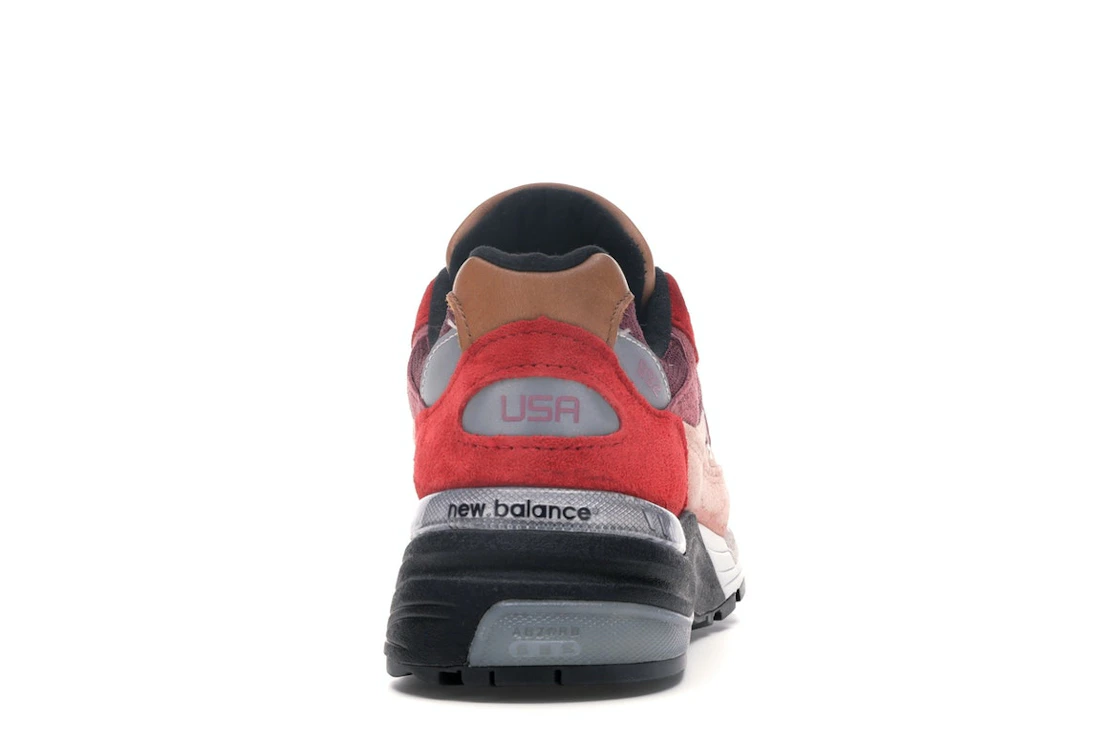 Vue 28 de New Balance 992 Joe Freshgoods No Emotions Are Emotions
