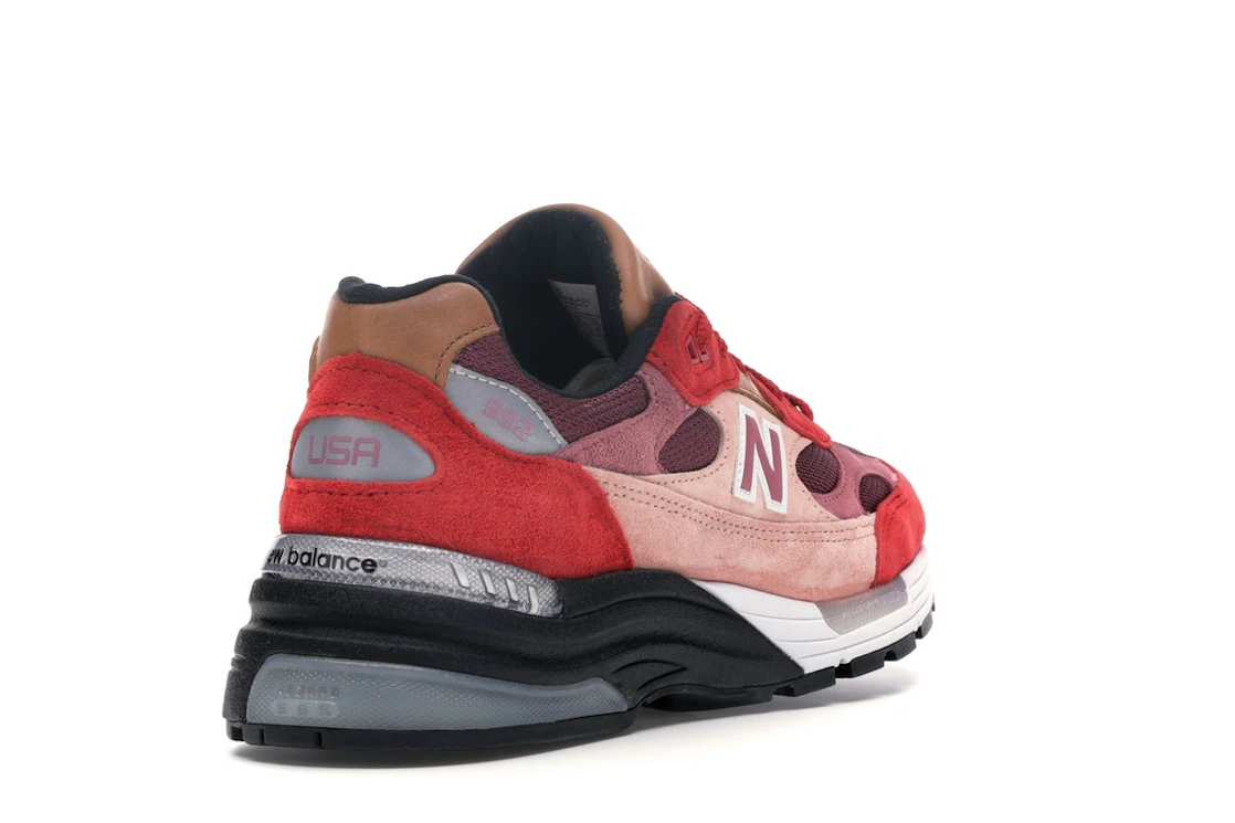 Vue 31 de New Balance 992 Joe Freshgoods No Emotions Are Emotions