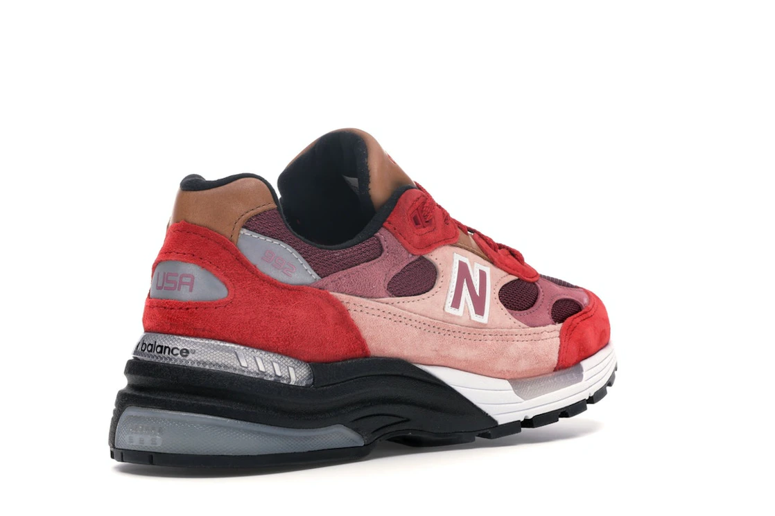 Vue 32 de New Balance 992 Joe Freshgoods No Emotions Are Emotions