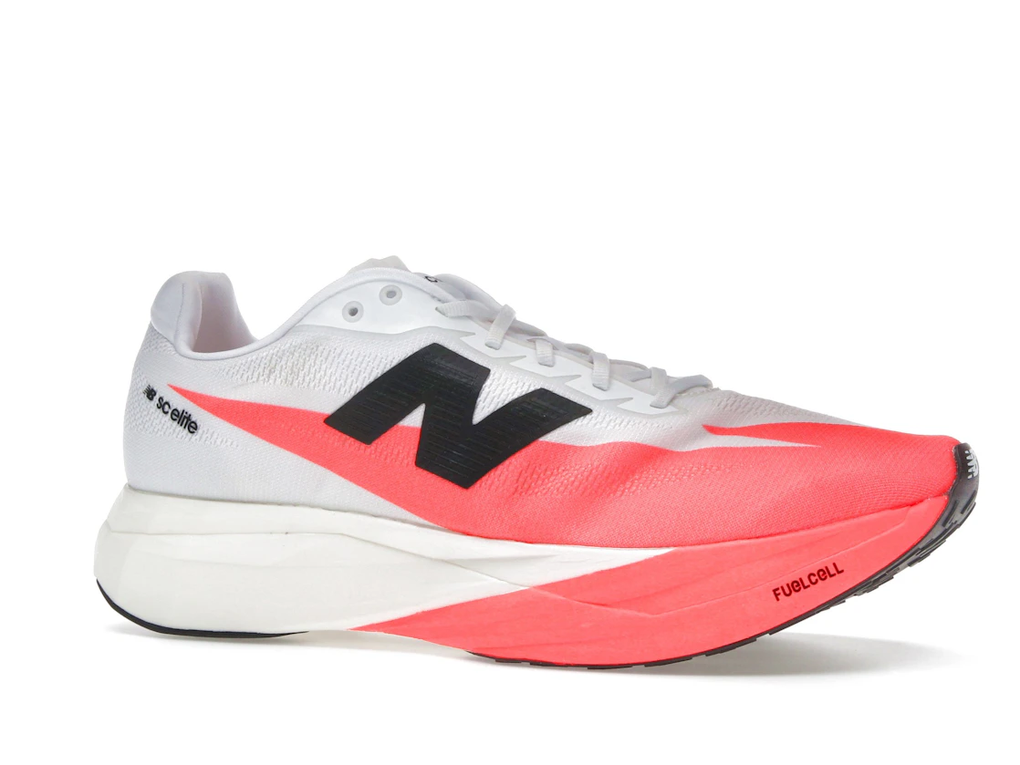 Vue 3 de New Balance FuelCell SuperComp Elite v5 Urgent Red