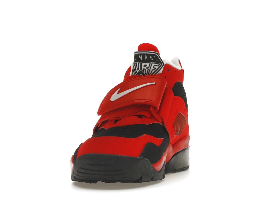 Vue 12 de Nike Air Diamond Turf Challenge Red Black