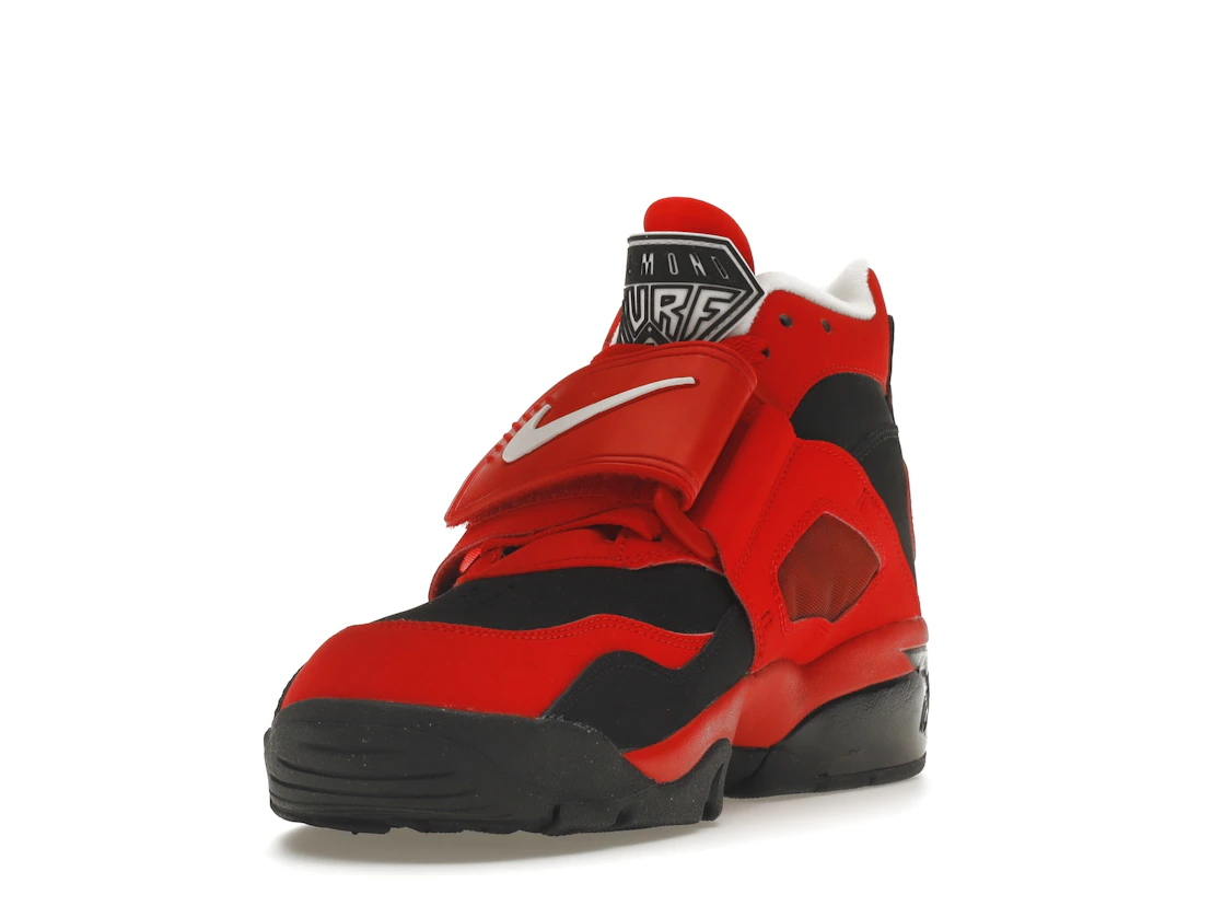 Vue 13 de Nike Air Diamond Turf Challenge Red Black