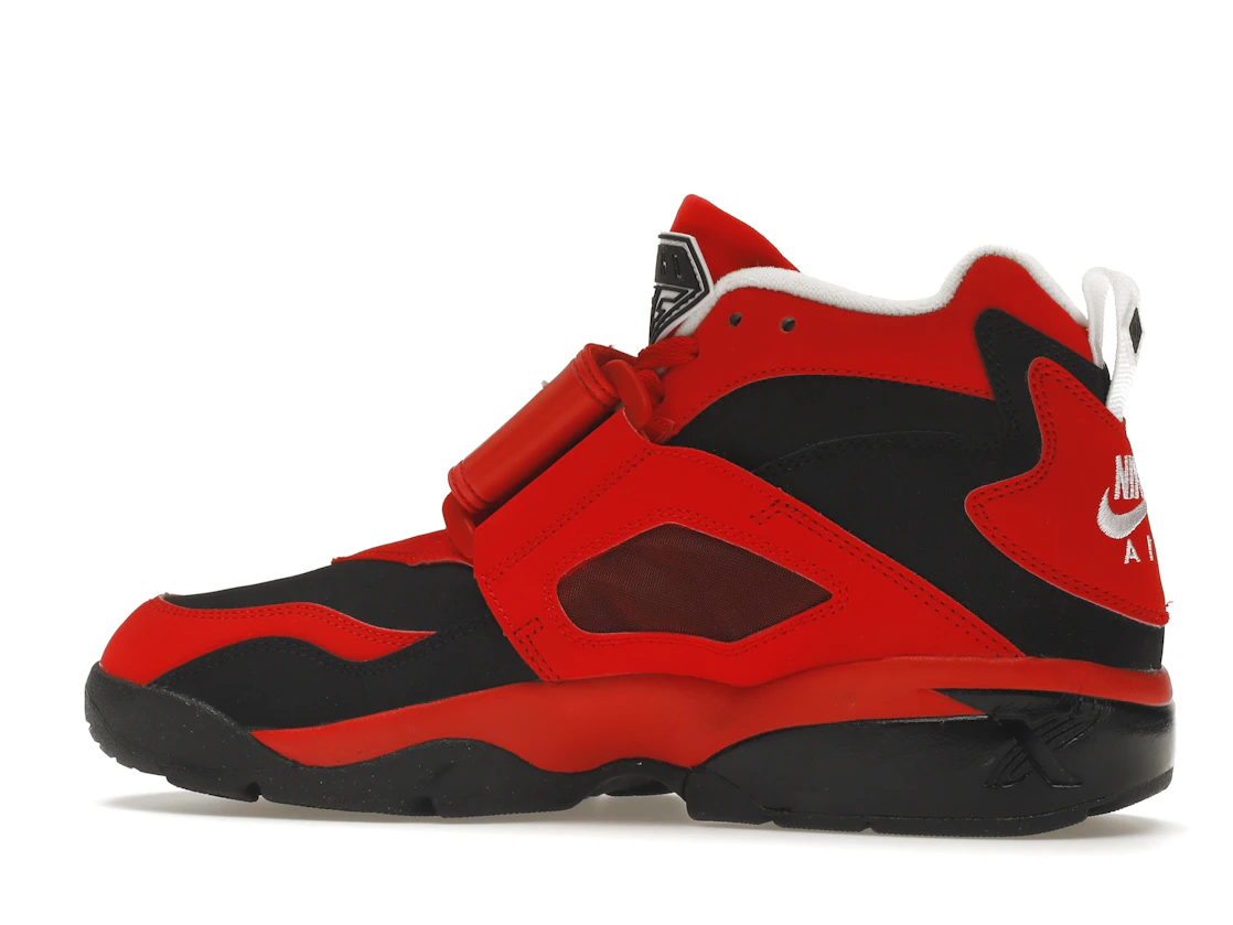 Vue 21 de Nike Air Diamond Turf Challenge Red Black