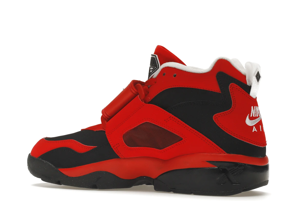 Vue 22 de Nike Air Diamond Turf Challenge Red Black