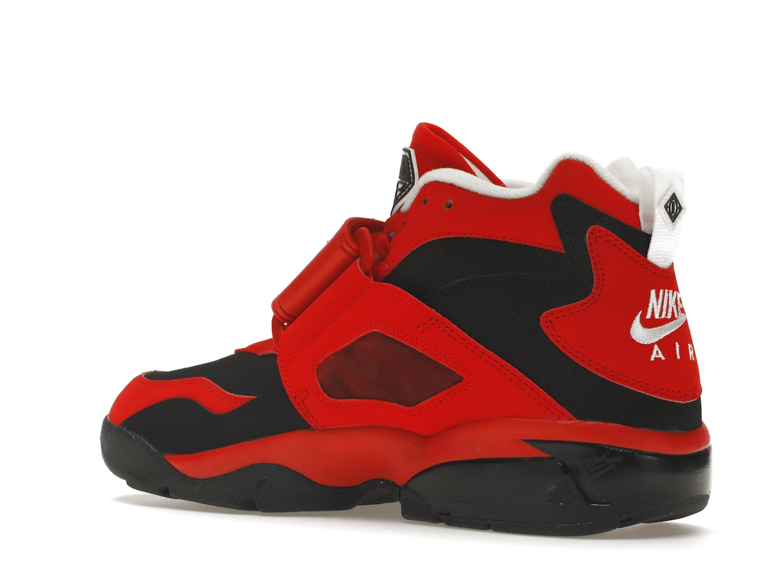 Vue 23 de Nike Air Diamond Turf Challenge Red Black