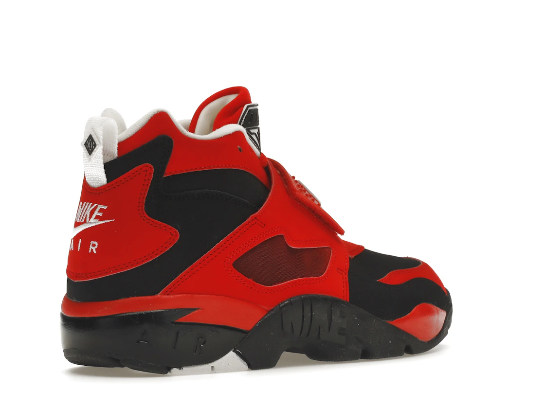 Vue 33 de Nike Air Diamond Turf Challenge Red Black