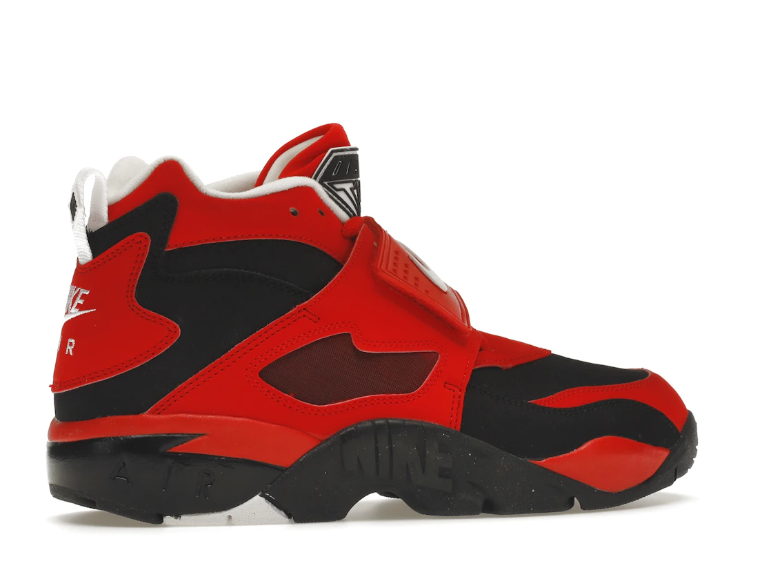 Vue 35 de Nike Air Diamond Turf Challenge Red Black