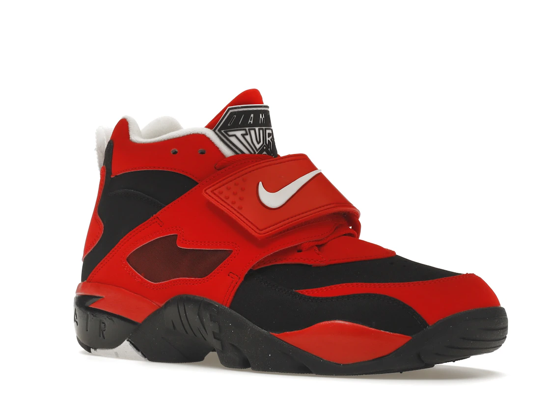 Vue 5 de Nike Air Diamond Turf Challenge Red Black