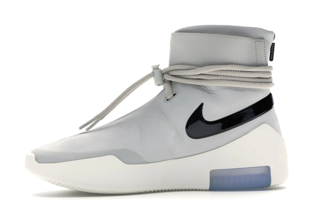 Vue 18 de Nike Air Fear Of God 1 SA Light Bone Black