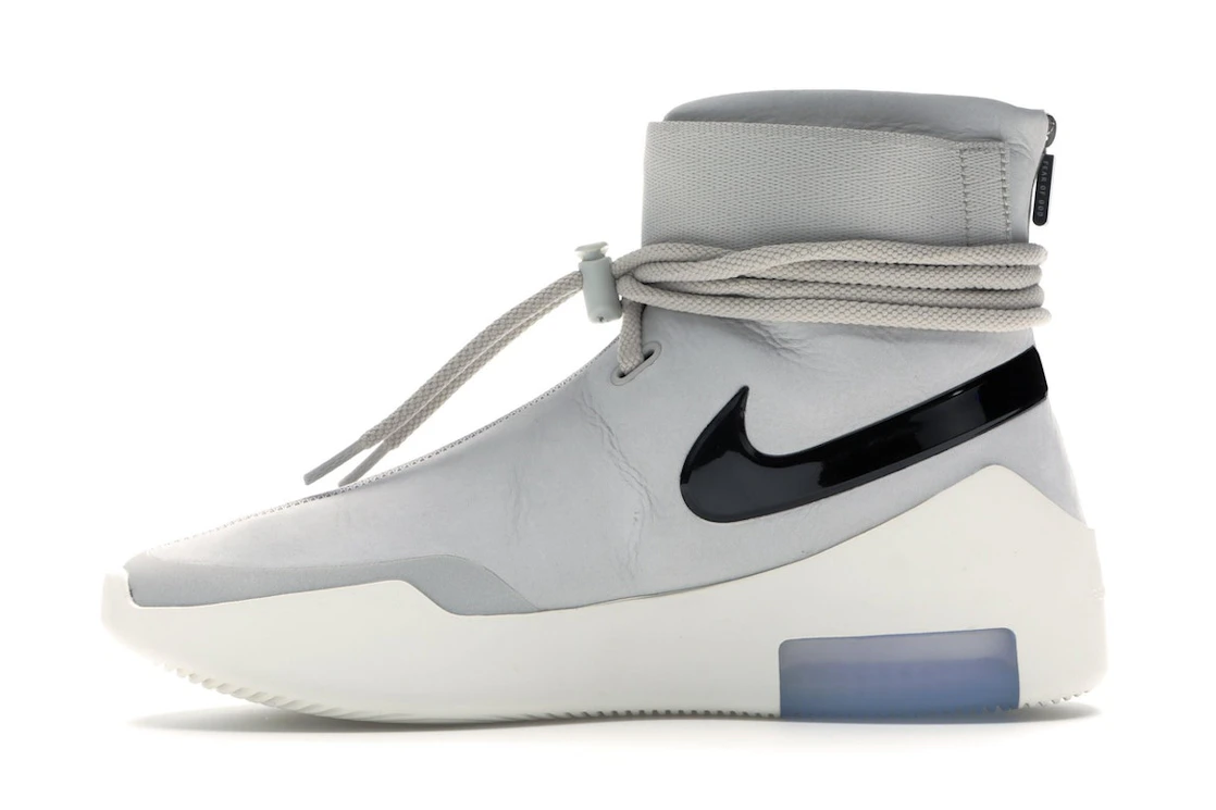Vue 19 de Nike Air Fear Of God 1 SA Light Bone Black
