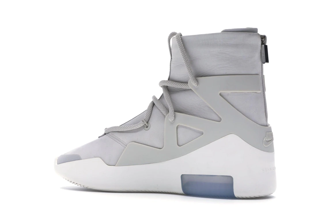 Vue 22 de Nike Air Fear Of God 1 Light Bone