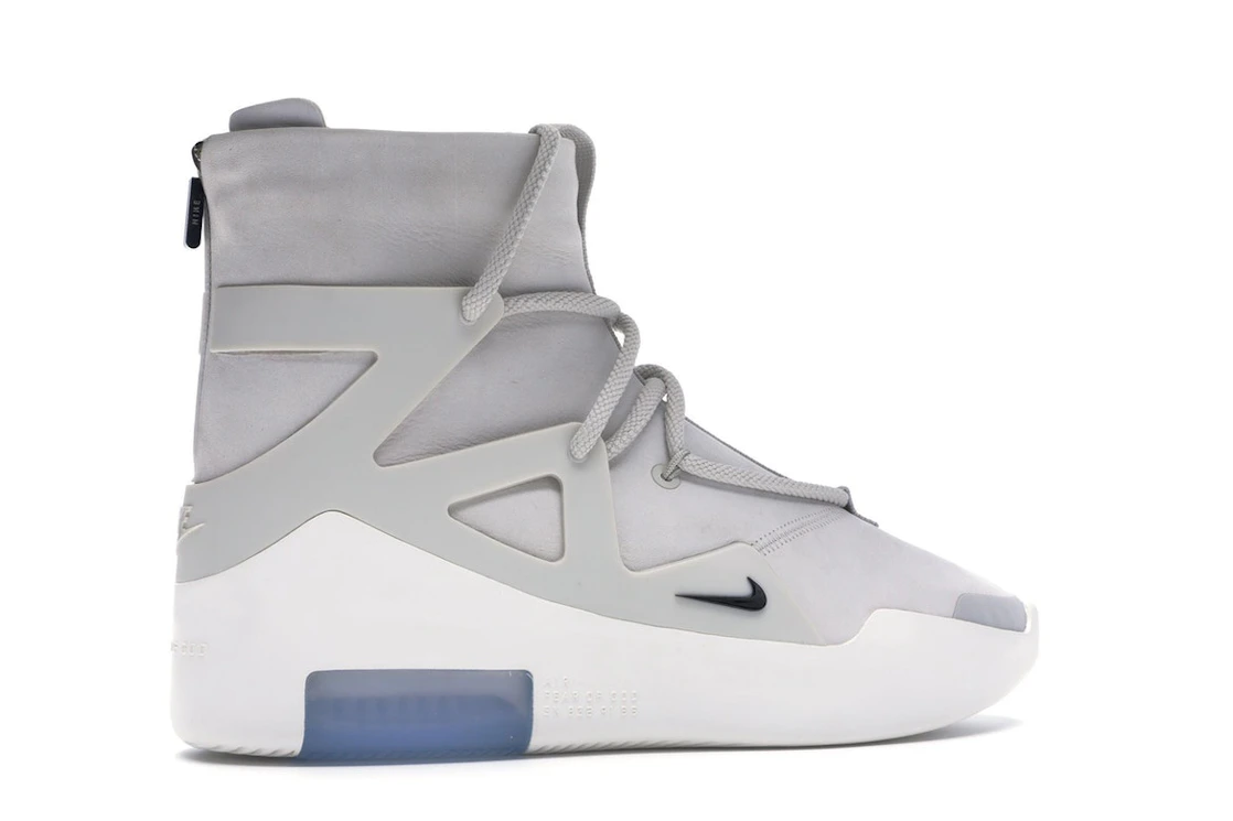 Vue 35 de Nike Air Fear Of God 1 Light Bone