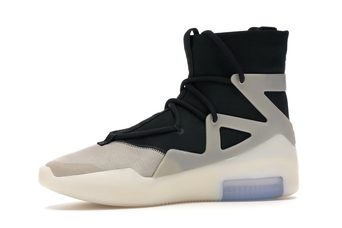 Vue 17 de Nike Air Fear of God 1 String The Question