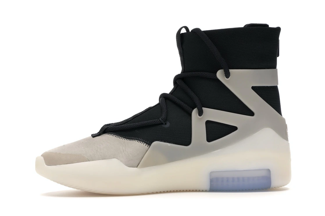 Vue 18 de Nike Air Fear of God 1 String The Question