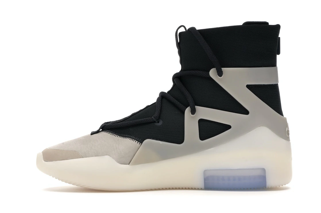 Vue 19 de Nike Air Fear of God 1 String The Question