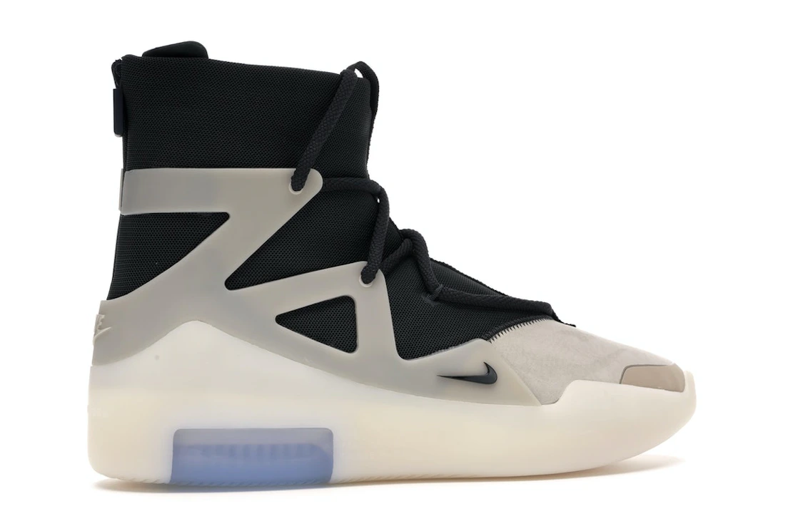 Vue 35 de Nike Air Fear of God 1 String The Question