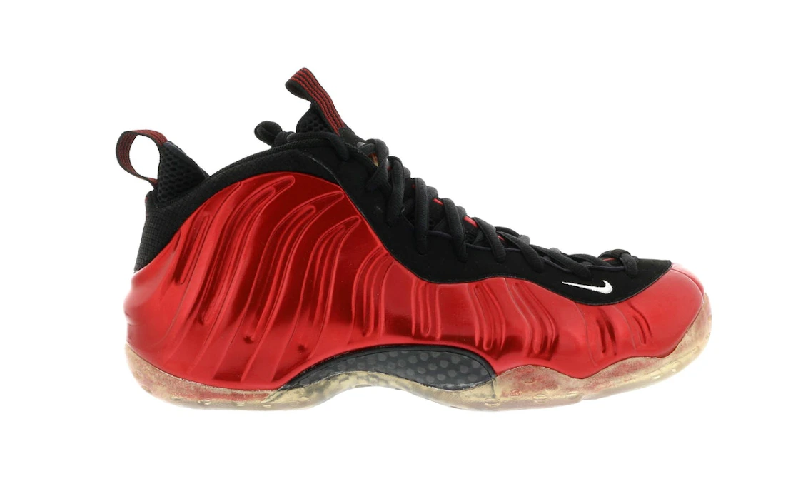 Vue 1 de Nike Air Foamposite One Metallic Red (2012)