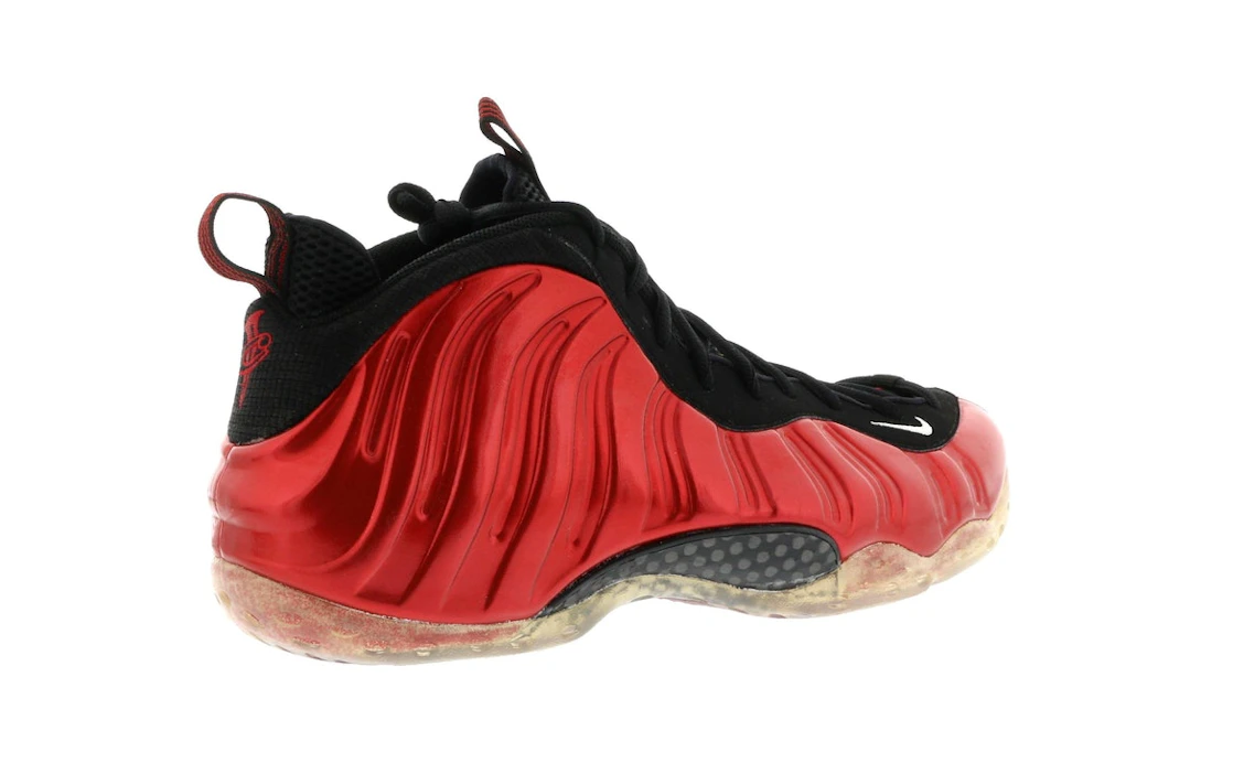 Vue 24 de Nike Air Foamposite One Metallic Red (2012)
