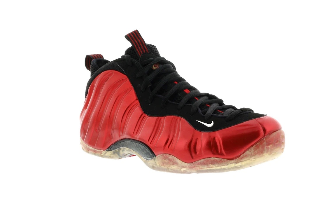 Vue 4 de Nike Air Foamposite One Metallic Red (2012)
