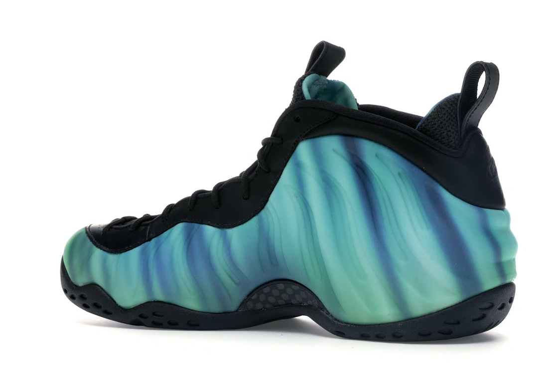Vue 22 de Nike Air Foamposite One Northern Lights