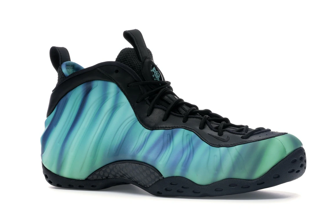 Vue 4 de Nike Air Foamposite One Northern Lights
