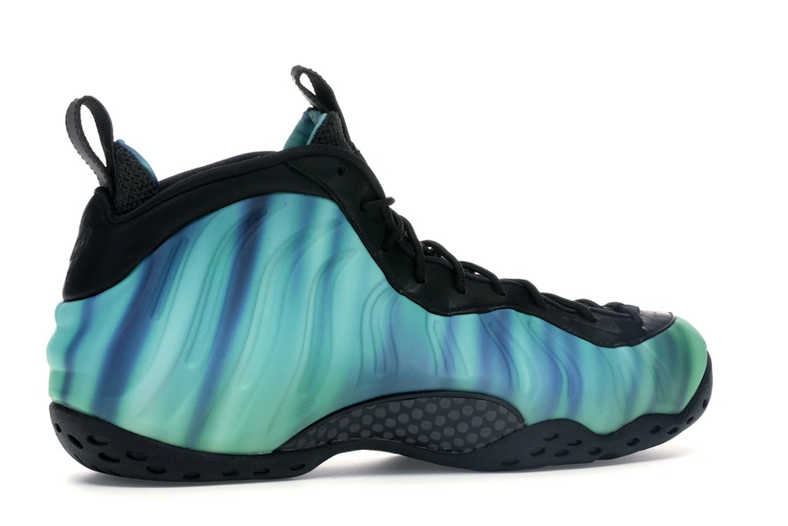Vue 35 de Nike Air Foamposite One Northern Lights