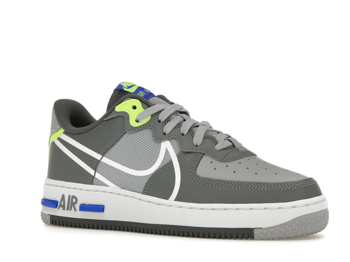 Vue 4 de Nike Air Force 1 React Wolf Grey
