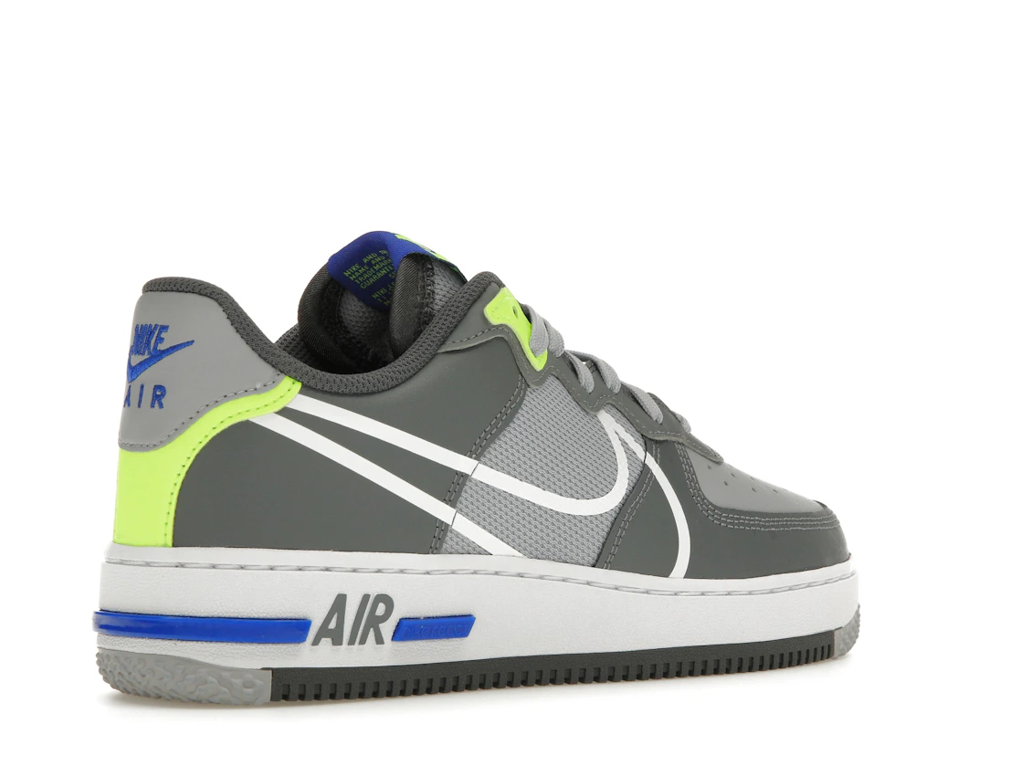 Vue 33 de Nike Air Force 1 React Wolf Grey