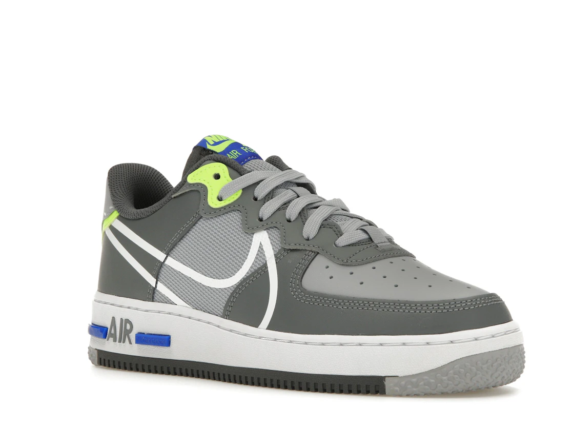 Vue 5 de Nike Air Force 1 React Wolf Grey